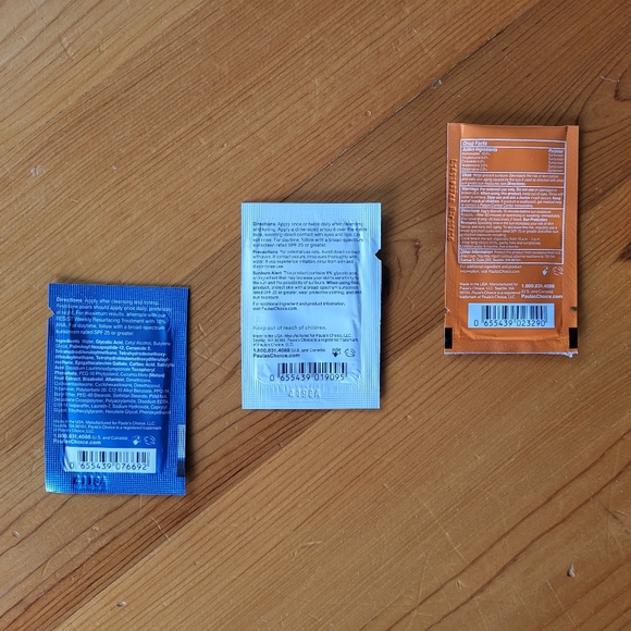 Paula's Choice. FREE bundled with closet purchase of $50+ - Picture 2 of 2